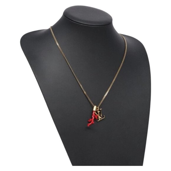 LOUIS VUITTON LVprinted Initials Coral Necklace Metal Gold M68903 Auth 132987M - Picture 1 of 12